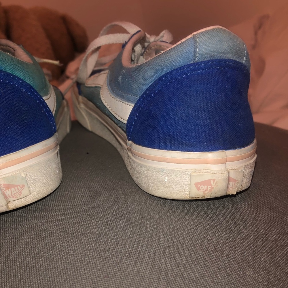 Custom vans - Picture 4 of 4